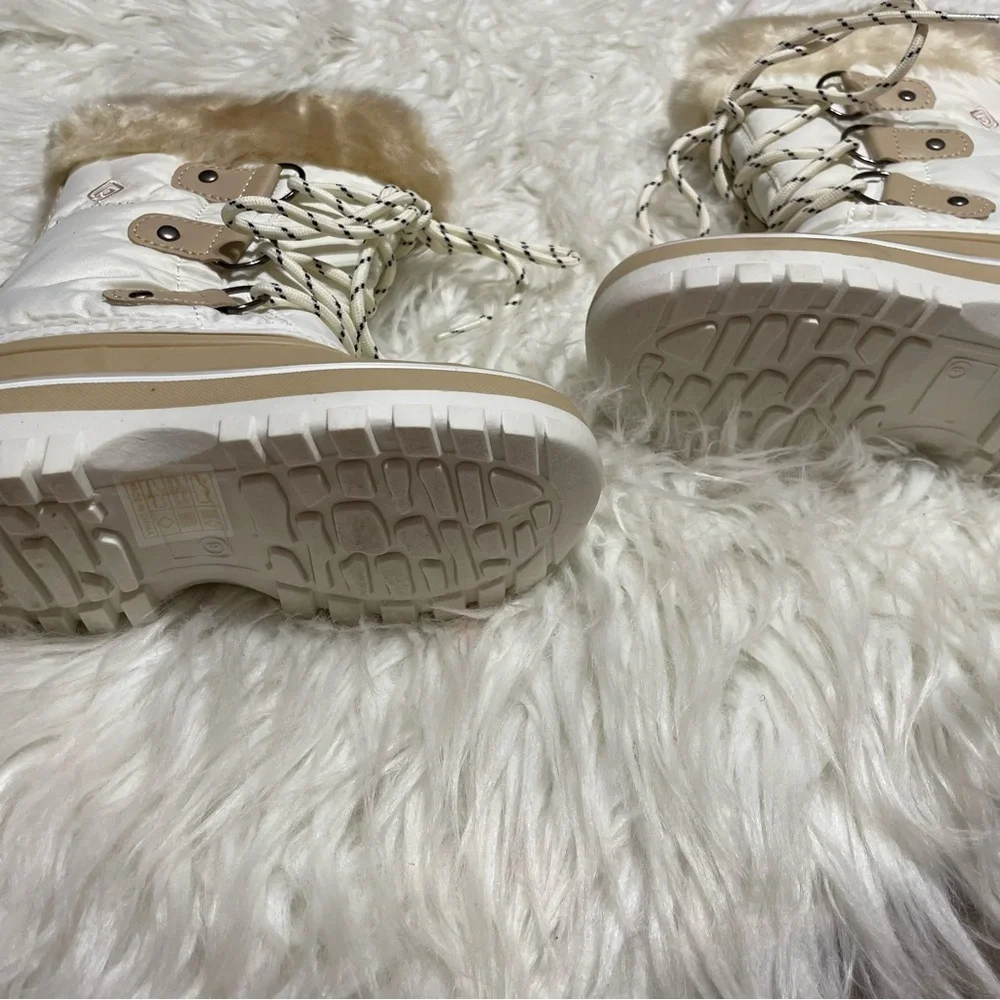 Dream Pairs Cream and Tan Cozy Winter Boots